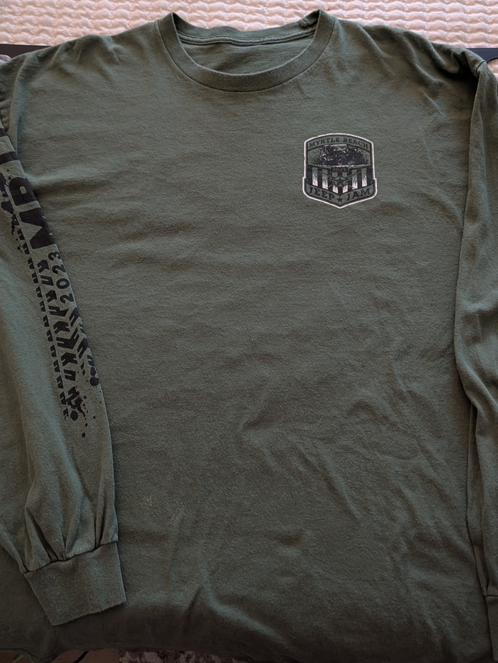 Jeep Olive Green Long-Sleeve Graphic Tee with Sleeve Print